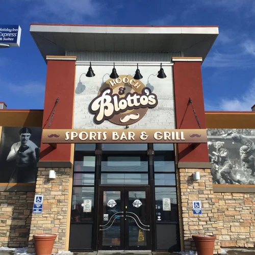 Hooch & Blotto's Sports Bar & Grill image